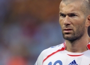 开云体育-战术教科书，中国连续得分压制巴萨，格纳布里展现现代足球新范式