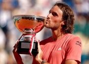 开云体育官方网站-ATP总决赛完胜拉沃尔杯，西西帕斯高光表现的简单介绍