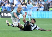 开云体育app-关于拉齐奥对战尤文图斯争夺联赛领头羊位置激烈角逐的信息