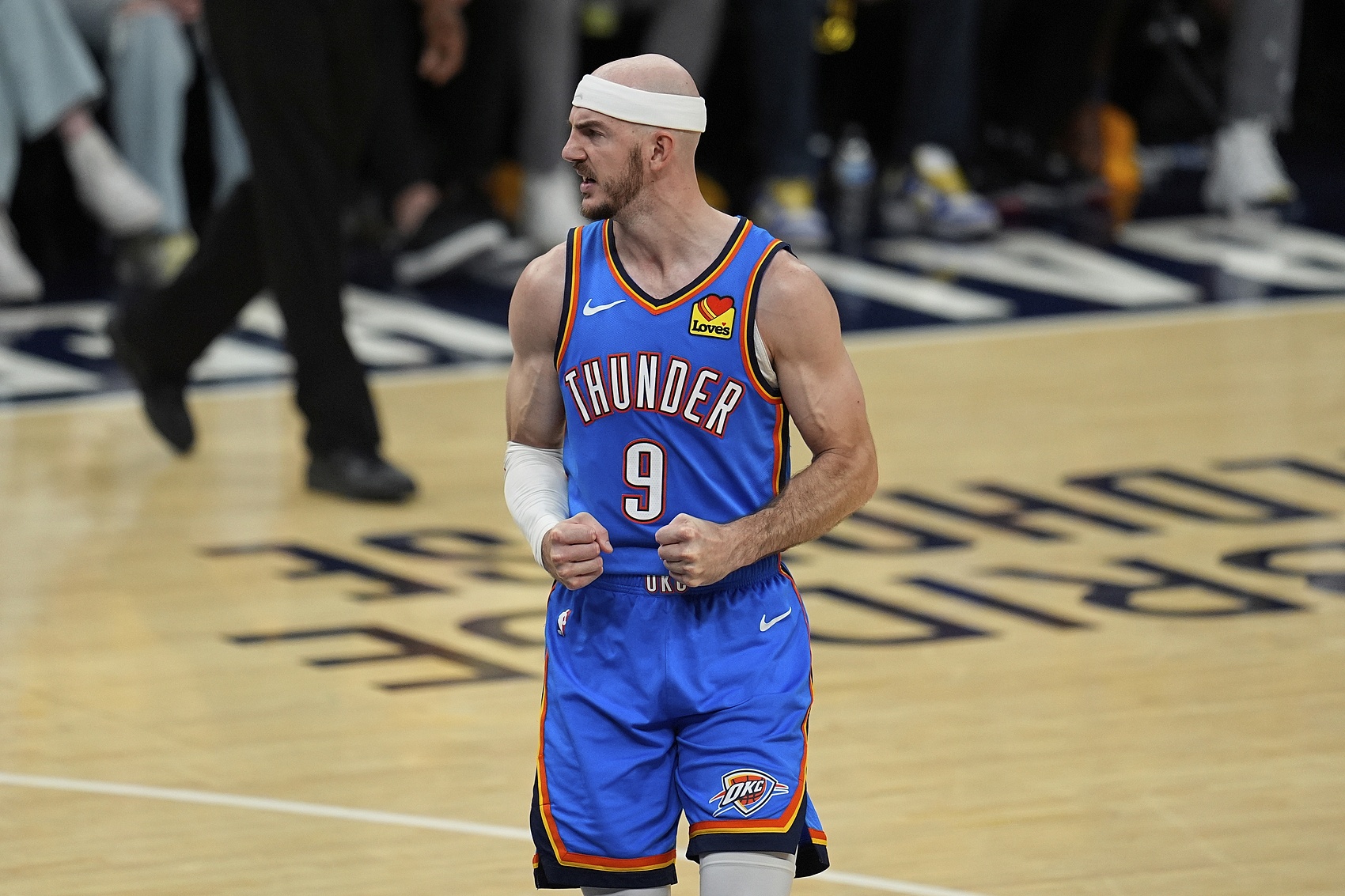 包含步行者强势西班牙男篮,卡鲁索一己之力扛起全队的词条 包含步行者强势西班牙男篮,卡鲁索一己之力扛起全队的词条