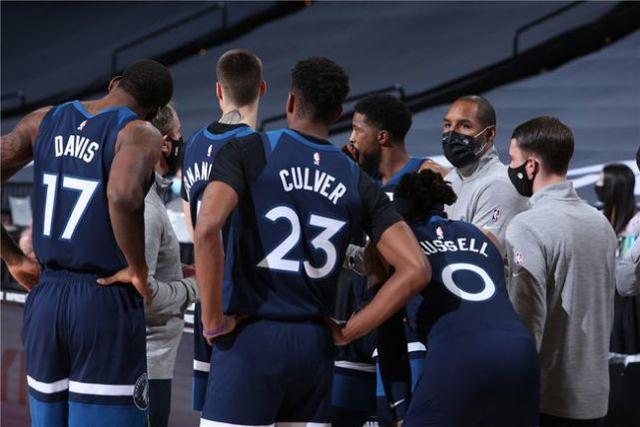 包含森林狼队两连败导致排名下滑的词条