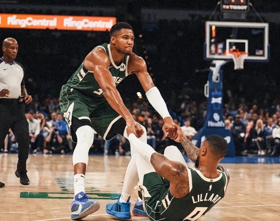 雄鹿签下新援，增强内线实力的简单介绍