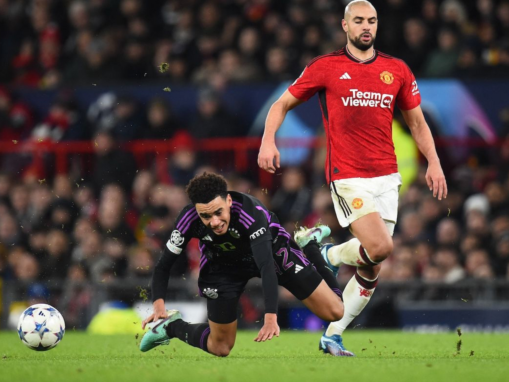 曼联客场惜败拜仁，无缘欧冠半决赛