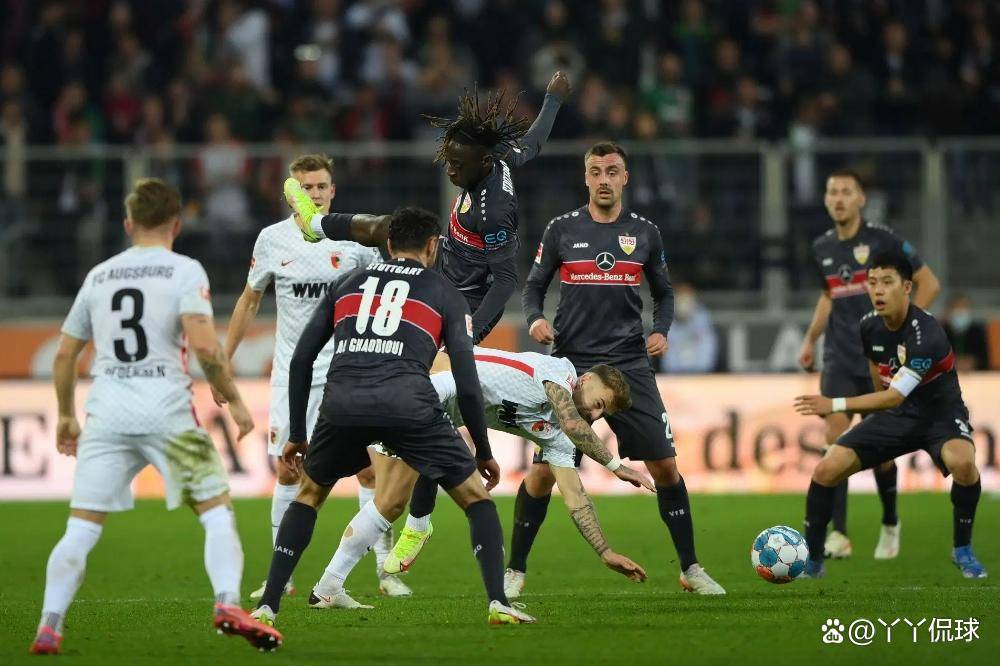 奥格斯堡成功突围,击败强劲对手 奥格斯堡成功突围,击败强劲对手