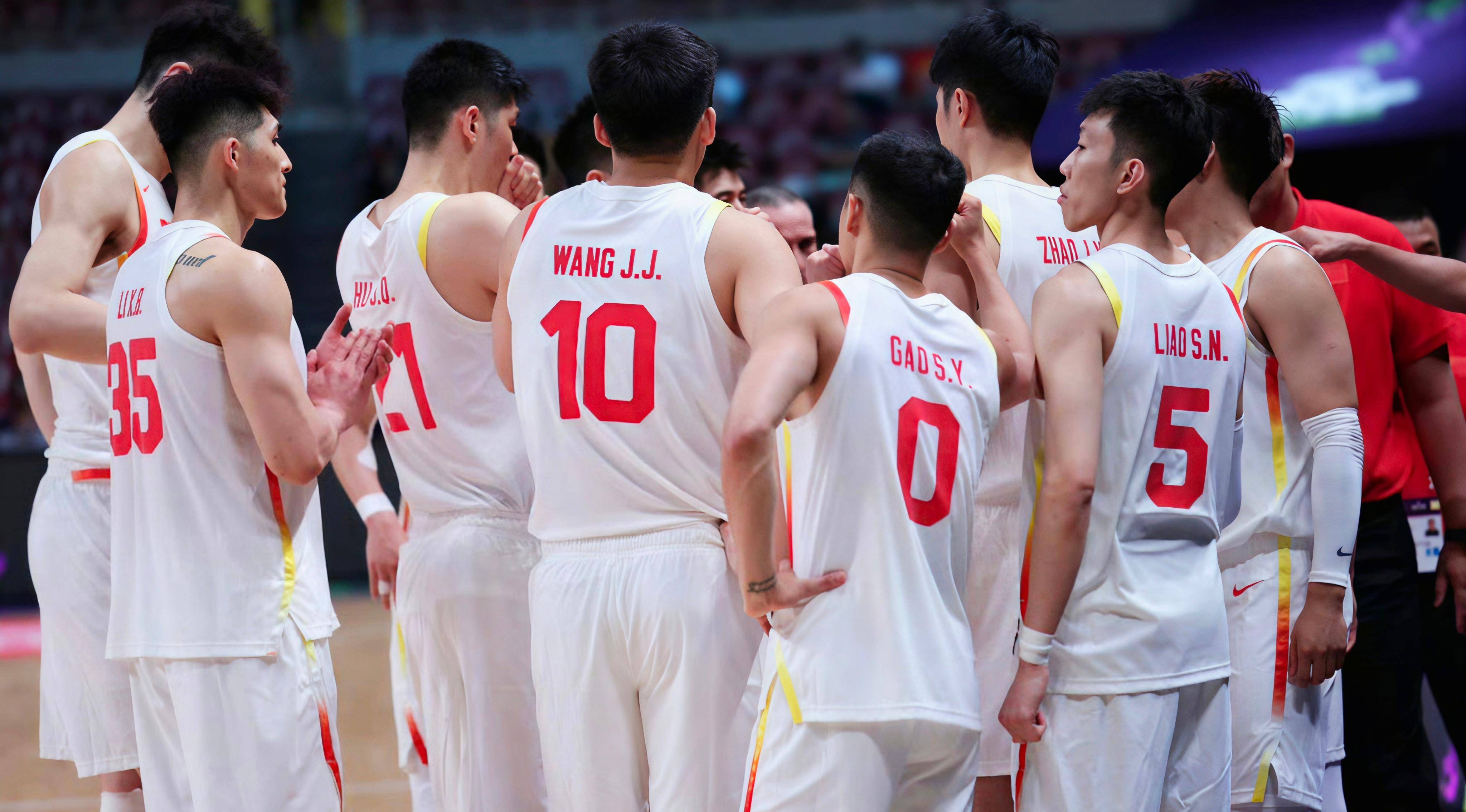 精彩绝伦！球队全面压制对手取胜