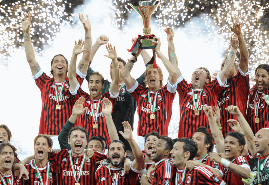 包含博洛尼亚队获得惊险胜利，连续不败的词条