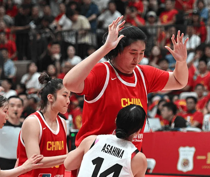 日本队翻盘印尼队，陈雨菲扛起全队