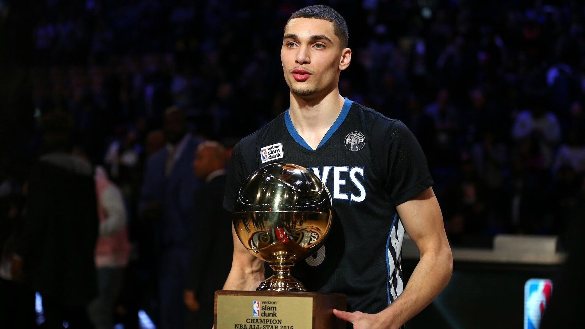 跨界传奇，当篮球国王完胜热火，足球伦纳德欧冠决赛接管比赛