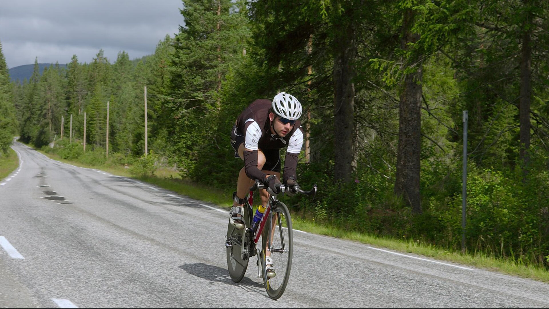 玻利维亚对阵AC米兰,恩佐的节奏,一场跨越时空的足球独奏